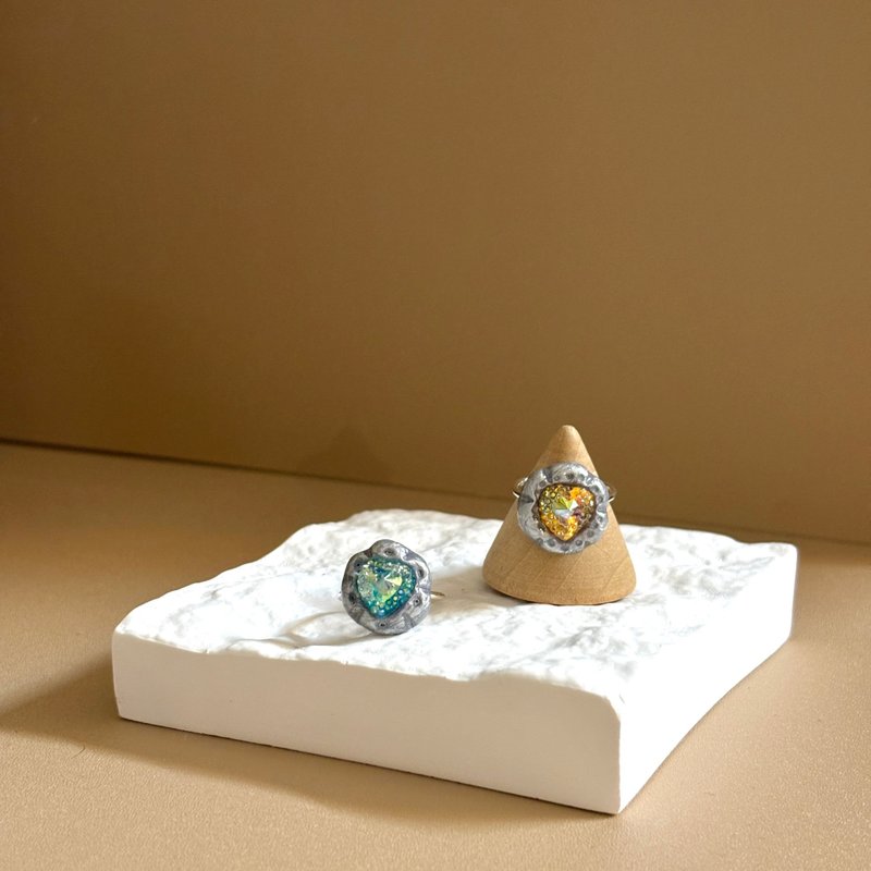 手作日本宝石可调式戒指 - 戒指 - 树脂 银色