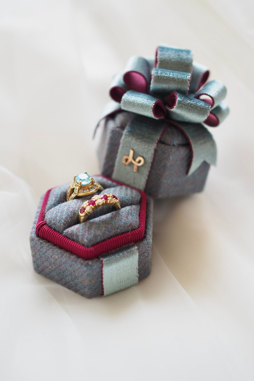 Velvet Ribbon Ring Case / 幻彩极光蓝 Iridescent Aurora Blue - 收纳用品 - 其他材质 蓝色