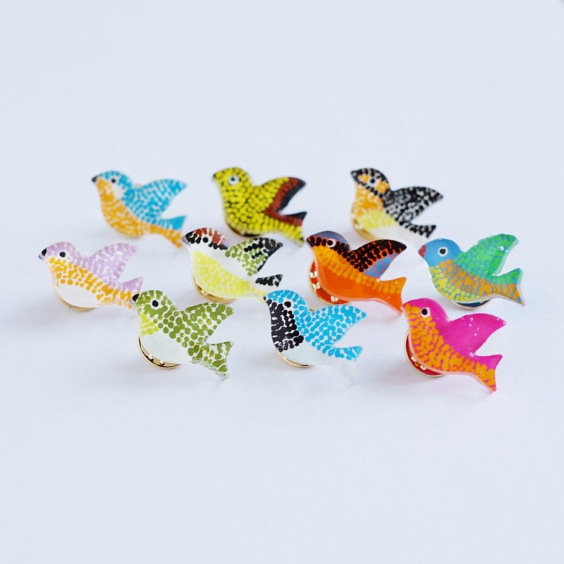 Hand-painted pin badge | Birds - 胸针 - 塑料 多色