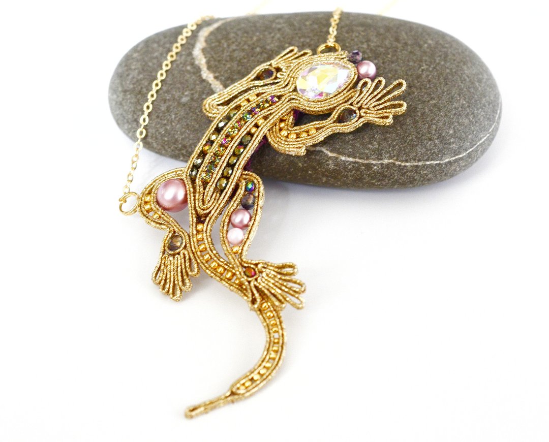 金项链蜥蜴。 Soutache 首饰。 - 项链 - 琉璃 金色