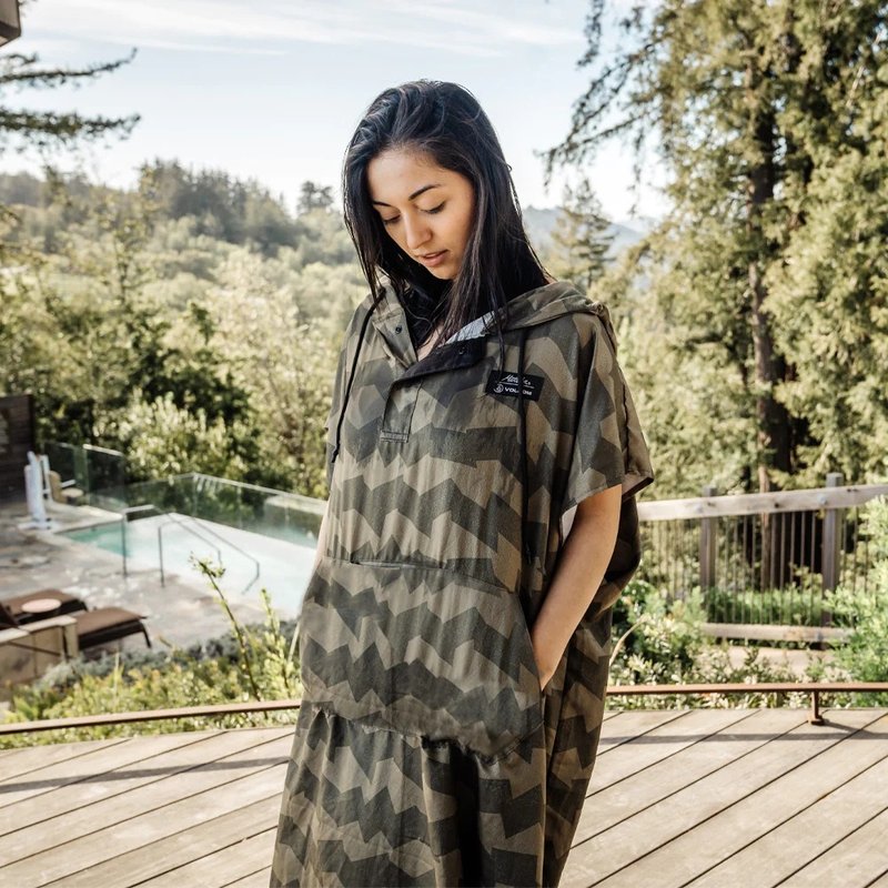 Matador x Volcom 斗牛士 Packable Beach Poncho 便携速干毛巾衣 - 运动配件 - 其他人造纤维 绿色
