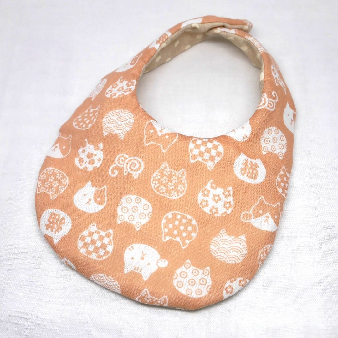 Japanese Handmade 4-layer-double gauze Baby Bib / Lucky cat pink - 围嘴/口水巾 - 棉 粉红色