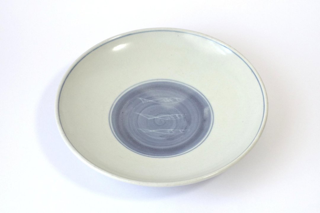 Round dish (Wuzhou fishprint) - 浅碟/小碟子 - 陶 