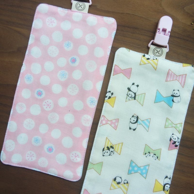 【手帕夹优惠二入组】六重纱幼稚园手帕 / 柔美粉色 (现货) - 围嘴/口水巾 - 棉．麻 红色