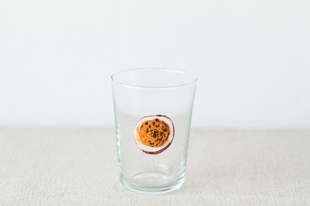【+t企划】水果玻璃杯-百香果半颗 - 玻璃杯 - 玻璃 透明
