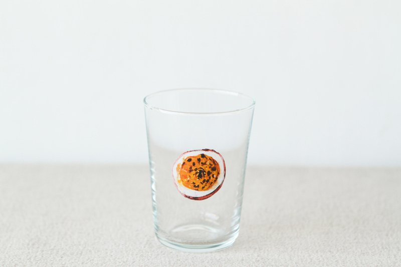 【+t企划】水果玻璃杯-百香果半颗 - 玻璃杯 - 玻璃 透明