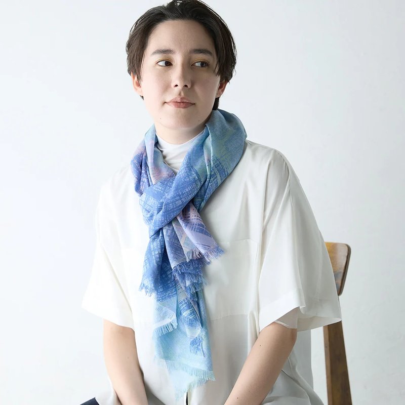 叠色丝质围巾 山色-淡蓝 - 丝巾 - 丝．绢 蓝色