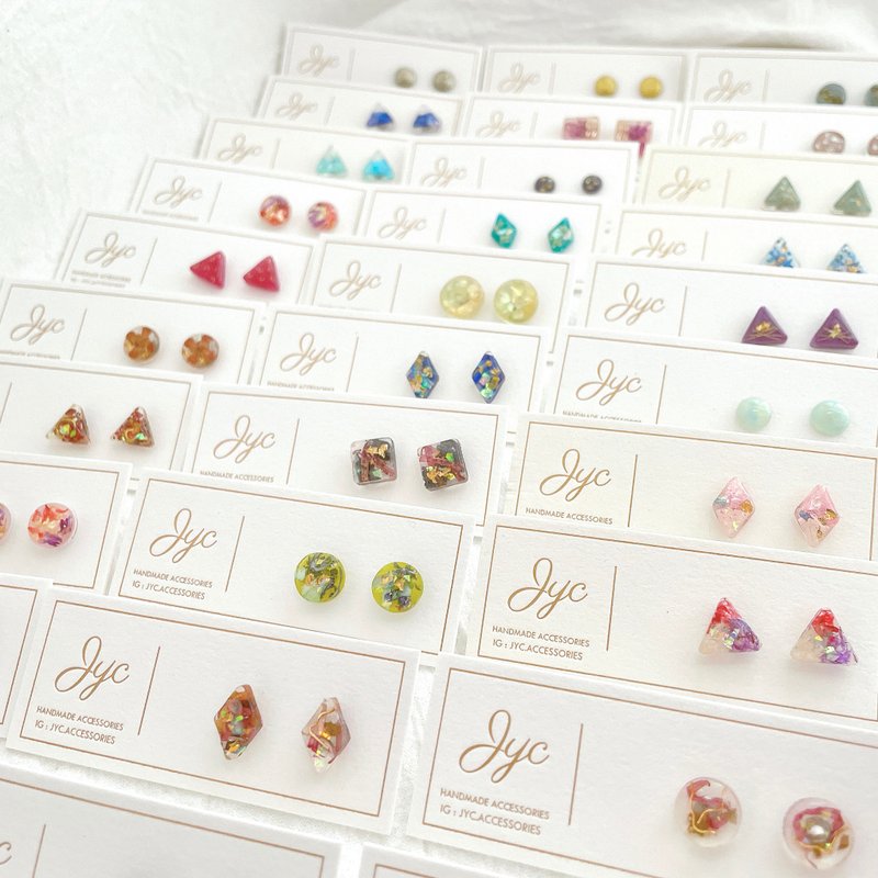 【懒人送礼首选】3组植物花园 真花树脂手作UV贴耳耳环 无痛耳夹 - 耳环/耳夹 - 树脂 多色