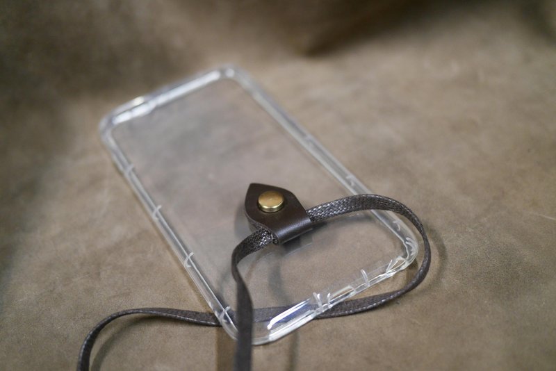 Tsubame - 皮革软壳手机挂绳 iphone 12 / iphone11 / pro max - 手机壳/手机套 - 真皮 咖啡色