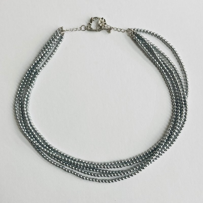 五层贝壳珍珠中长项链 / 约3mm，全长约50cm / 灰色 / 日本制造 - 项链 - 贝壳 灰色