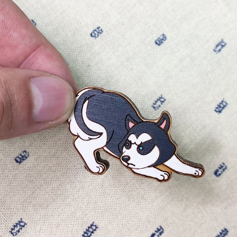 闻森木胸章 – 哈士奇  wood 徽章 胸针 别针 - 胸针 - 木头 黑色