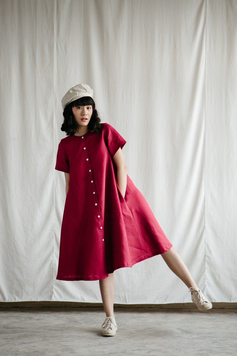 A-line Linen Dress with Shell Button in Ruby - 洋装/连衣裙 - 棉．麻 红色