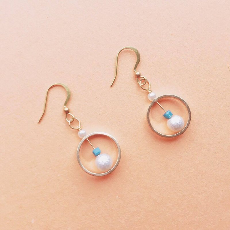 小小世界 - 针式/夹式耳环 - 耳环/耳夹 - 其他金属 金色