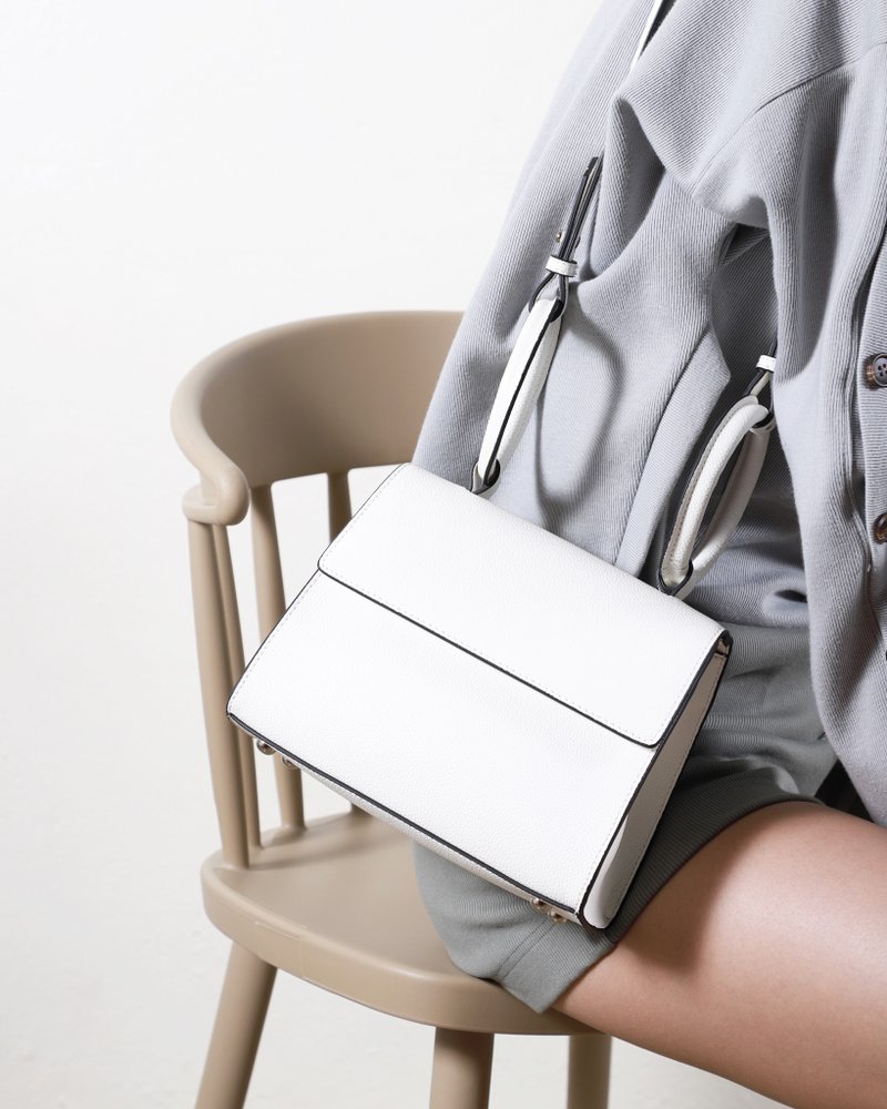 HULAHOOPS (white) leather bag - 手提包/手提袋 - 真皮 白色