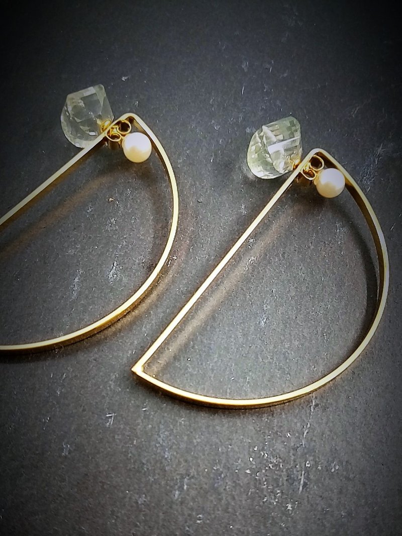 freeshipping Geometry Half Round Green Amethyst earrings - 耳环/耳夹 - 其他金属 金色