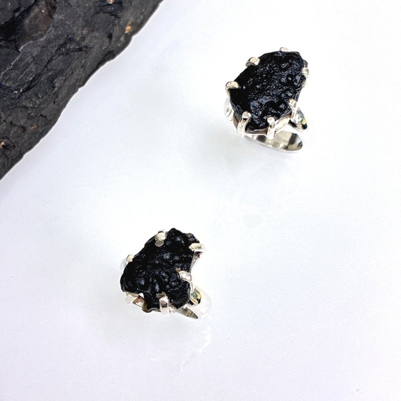 Edith & Jaz • 陨石纯银戒指 - 戒指 - 水晶 黑色