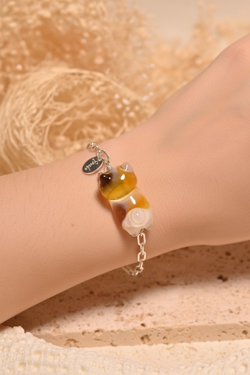 猫咪礼物手绘琉光三花猫 925 银手链 - 手链/手环 - 玻璃 橘色