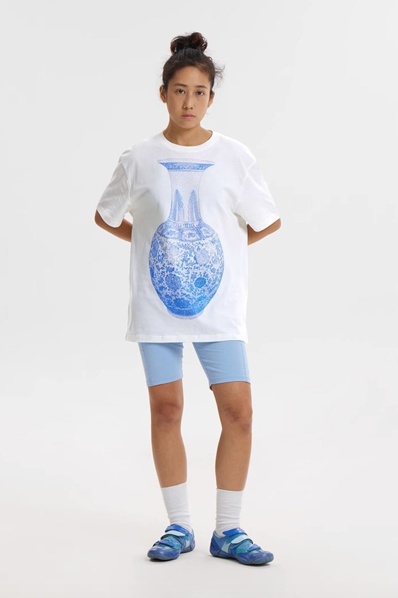 Dot Porcelain T-shirt 点阵青花瓷T恤 無性別穿搭 - 中性连帽卫衣/T 恤 - 棉．麻 蓝色