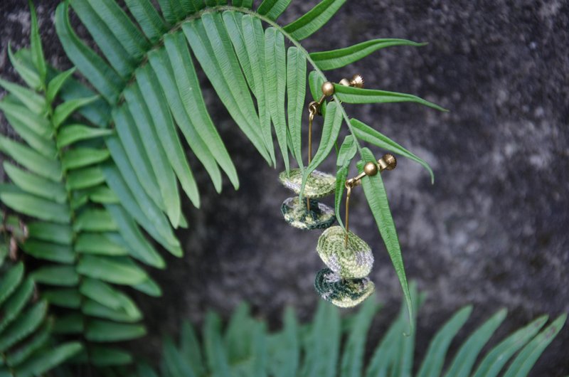 雀跃的风 耳环 #1 - 耳环/耳夹 - 棉．麻 绿色