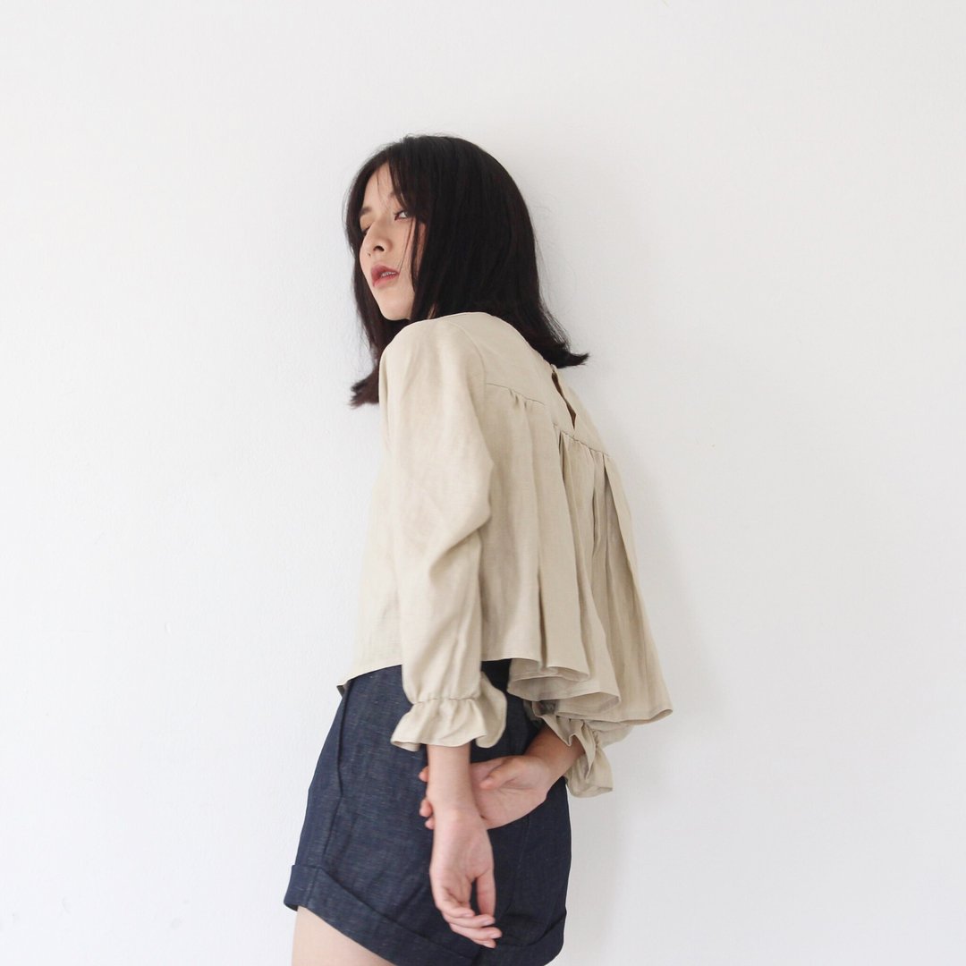 TINY FALCON TOP (plain beige) - 女装上衣 - 棉 卡其色