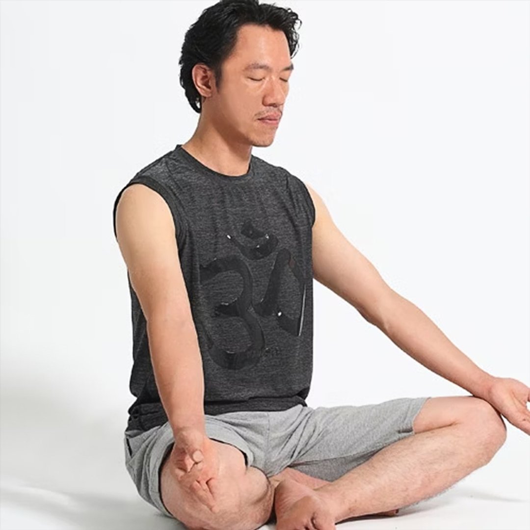 【NAMASTE】凉感OM背心 - 黒 - 男装运动衣 - 棉．麻 黑色