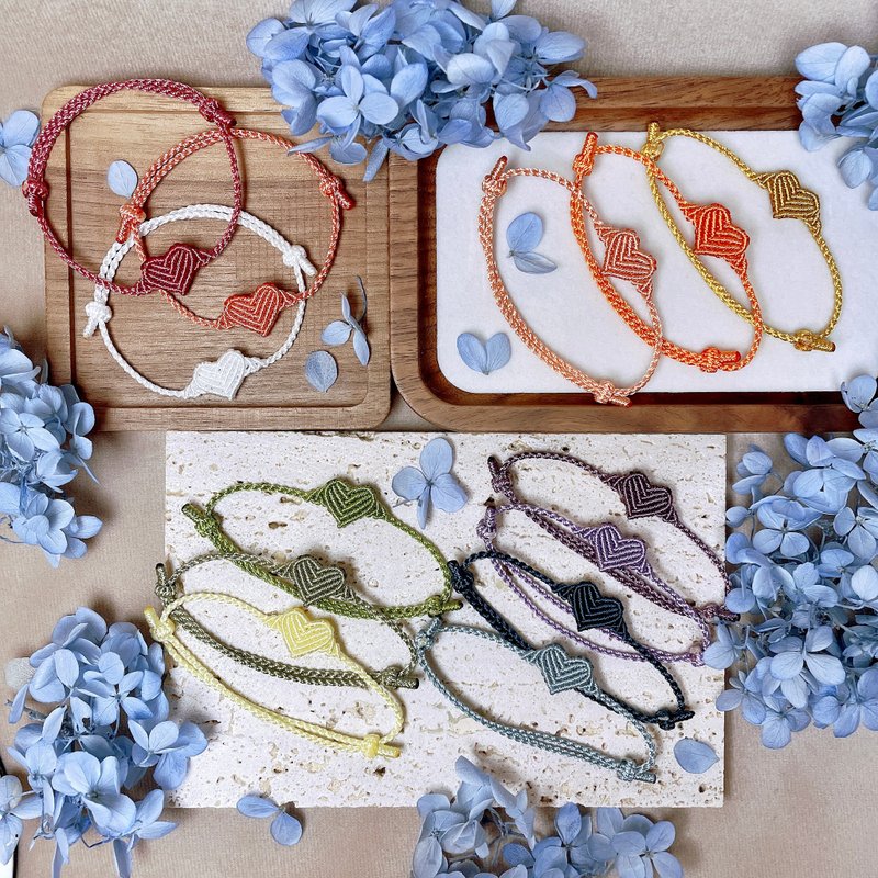 纯色心型手工编织手绳 - 手链/手环 - 其他人造纤维 多色