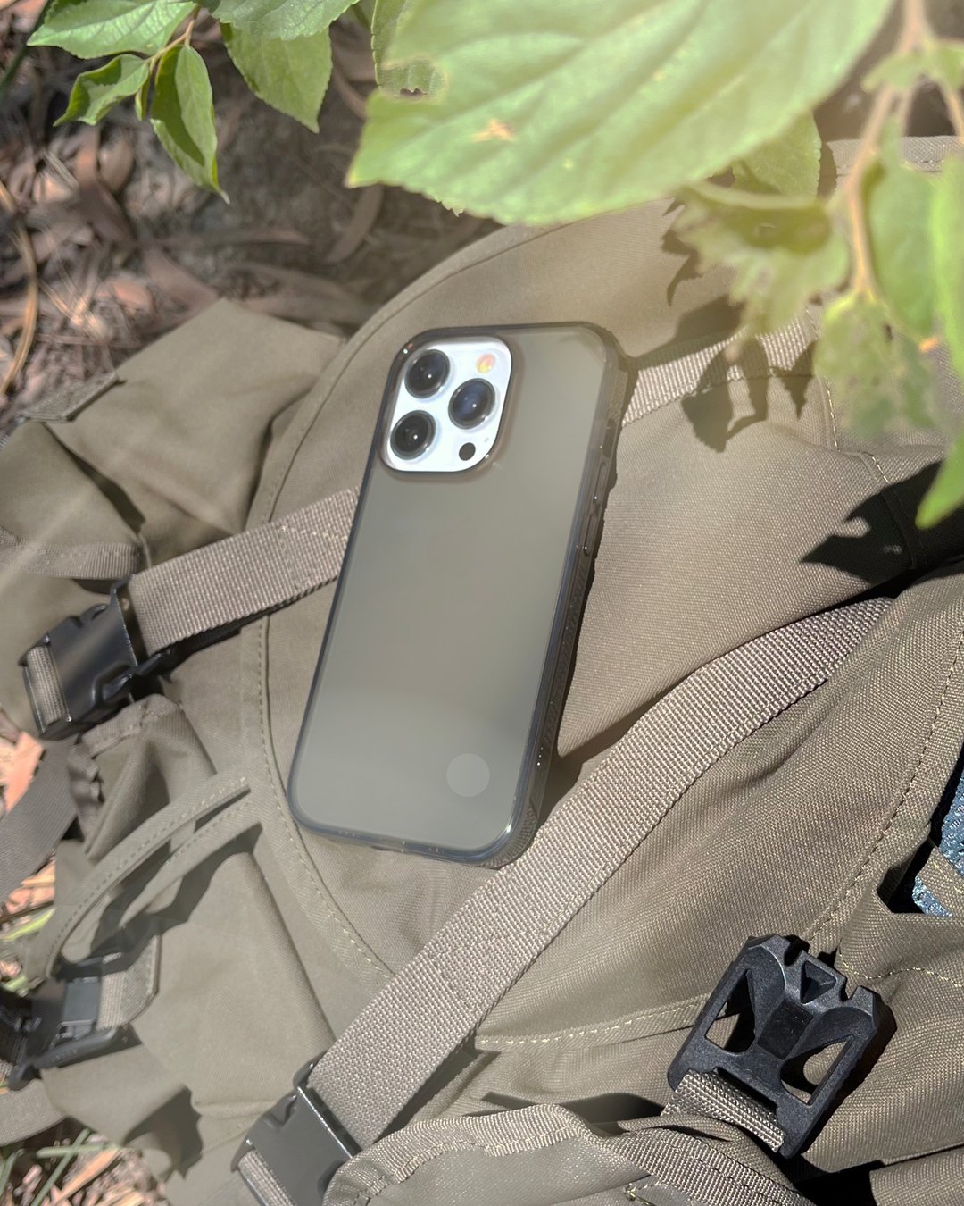 ARMOR iPhone 13 系列 Signature 电话保护壳_水晶透明灰/灰带 - 手机壳/手机套 - 其他材质 