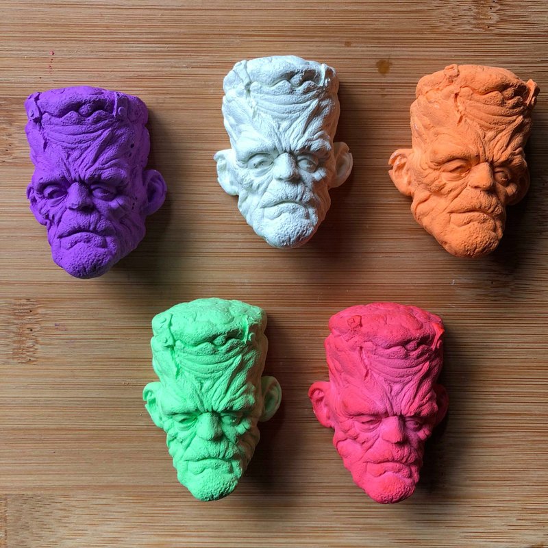 科学怪人 出风口夹 扩香石 圣诞礼物 万圣节 交换礼物 生日礼物 - 香薰/精油/线香 - 其他材质 多色