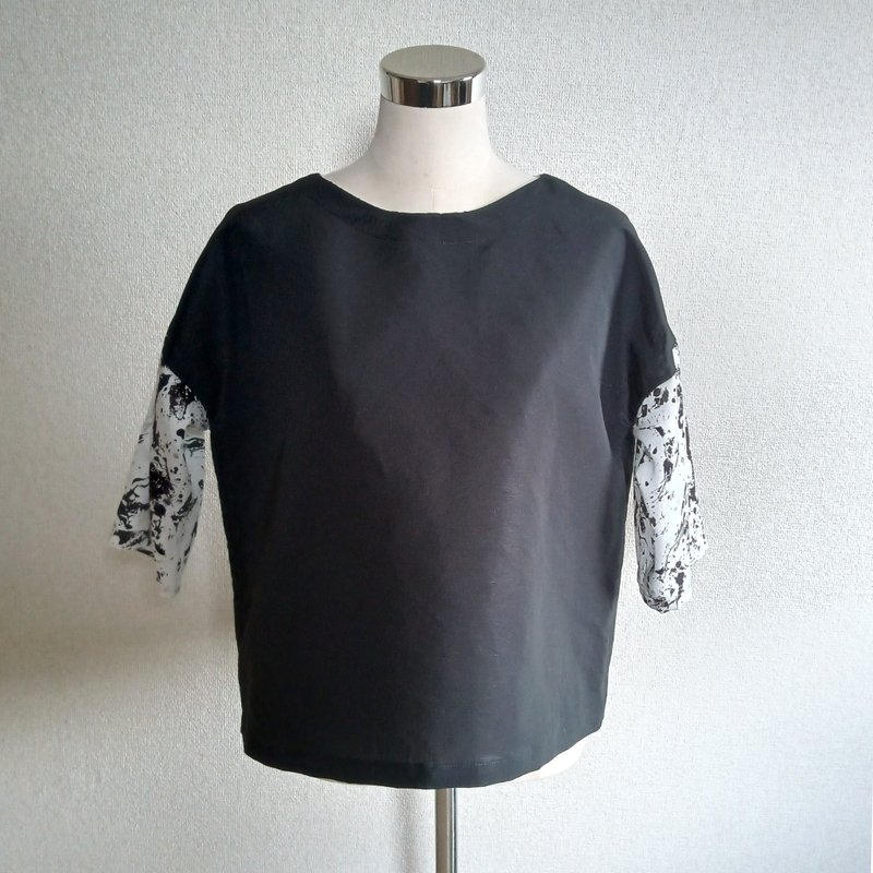 将艺术穿上身 - 墨流风格袖口大人感宽松 A-line 上衣 04 M - 女装上衣 - 棉．麻 黑色