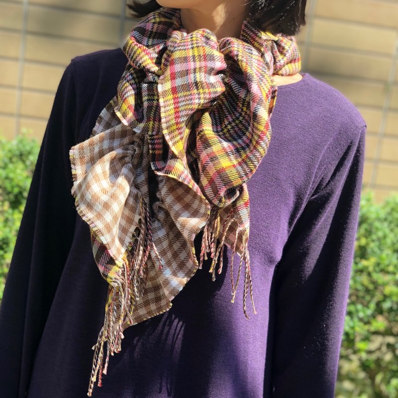 Ballett Shirring muffler with stylish plaid Yellow wool x silk One-touch easy installation Made in Japan - 围巾/披肩 - 羊毛 黄色
