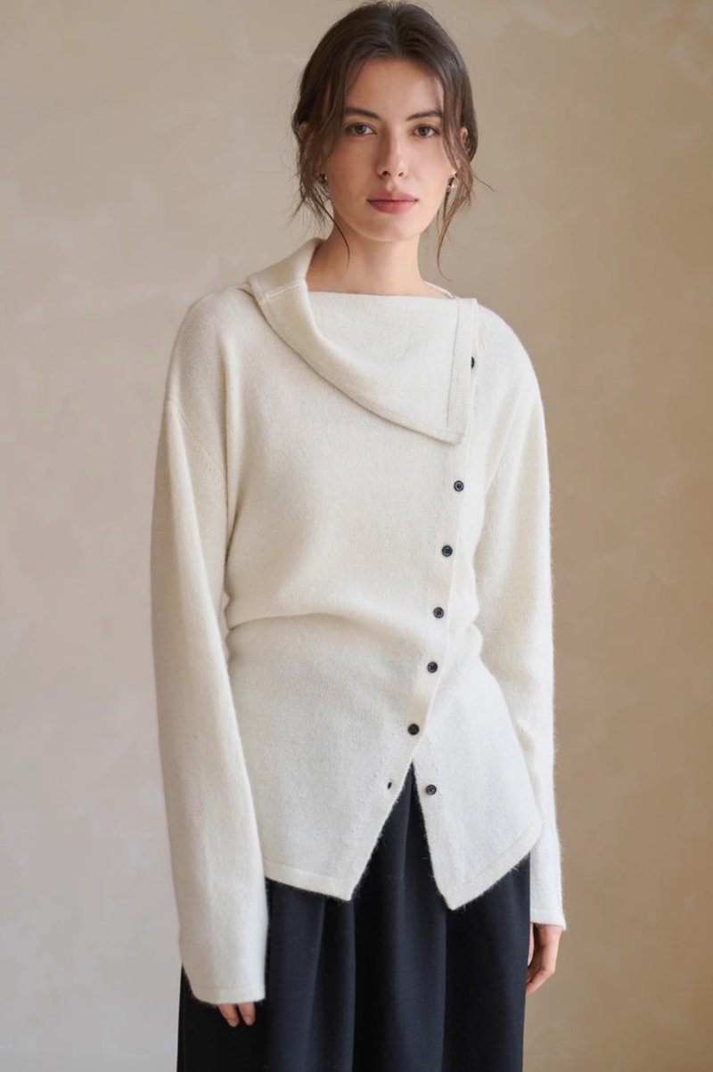 法式极简 浣熊毛绒感 不对称针织开衫 - 女装针织衫/毛衣 - 其他材质 多色