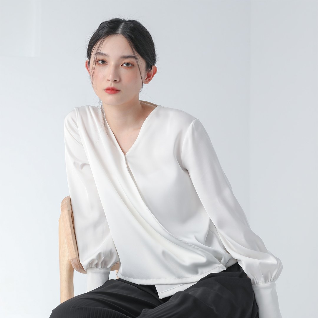 Xiangsi_相思交错上衣_22AF002_白 - 女装衬衫 - 聚酯纤维 白色