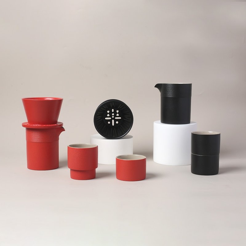 【茶具礼盒】陆宝 乐游行动咖啡组  旅行茶组 咖啡滴滤杯组 - 茶具/茶杯 - 陶 黑色