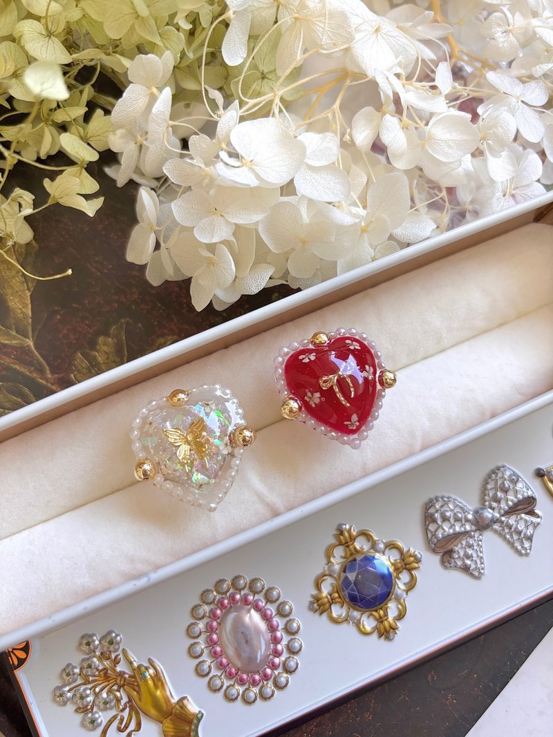 爱心蝴蝶结/蝴蝶戒指 - 戒指 - 其他材质 