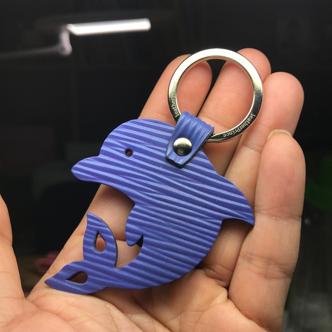 {Leatherprince 手工皮革} 台湾MIT 紫色 可爱 海豚 剪影版 皮革 钥匙圈 / Dolphin Silhouette epi leather keychain in purple（Small size / 小尺寸 ） - 钥匙链/钥匙包 - 真皮 紫色
