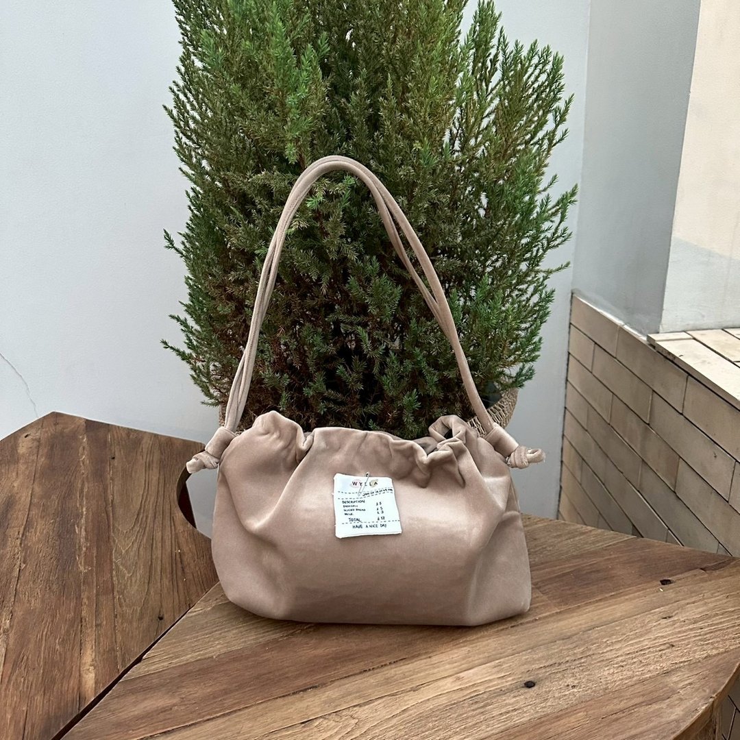 Wyllabrand Gyoza bag 焦糖烘焙色 - 手提包/手提袋 - 其他材质 咖啡色
