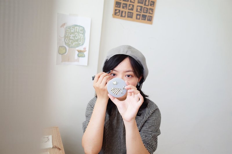 马赛克与鸟 / Mirror随身镜 - 彩妆刷具/镜子/梳子 - 棉．麻 蓝色