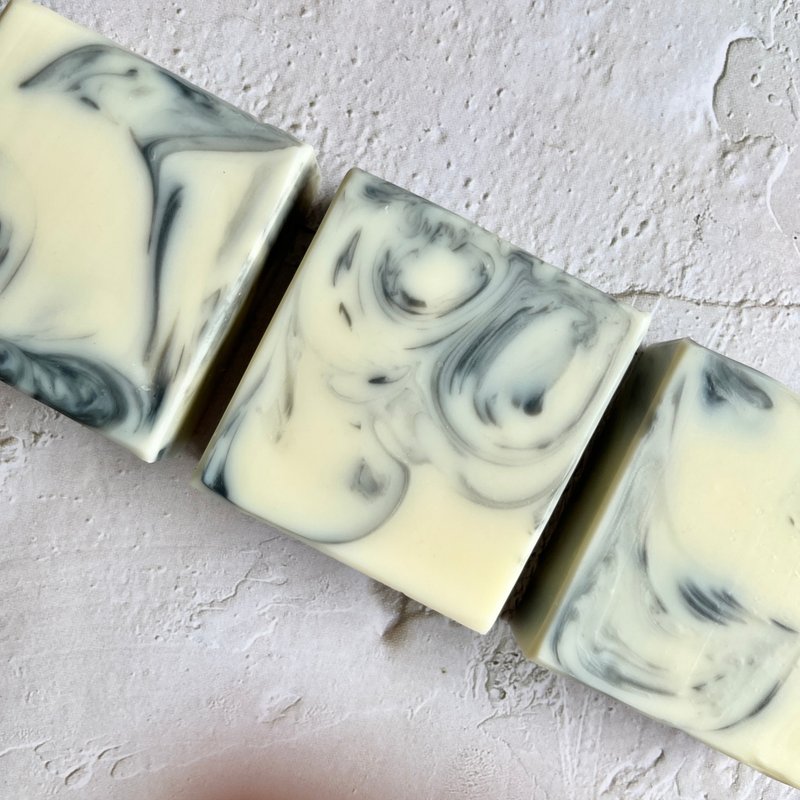 适合干性肌肤 滋润沐浴洁面配方 - 肥皂/手工皂 - 其他材质 多色