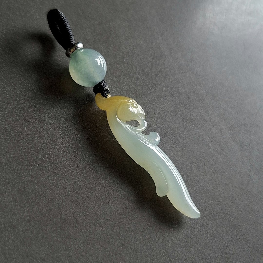 黄翡翠凤凰小吊坠 | 天然缅甸翡翠 | 玉器玉坠 - 项链 - 玉石 黄色