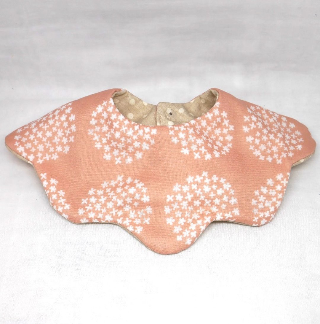 Japanese Handmade 8-layer-gauze 360 circle bib/flower type - 围嘴/口水巾 - 棉 粉红色
