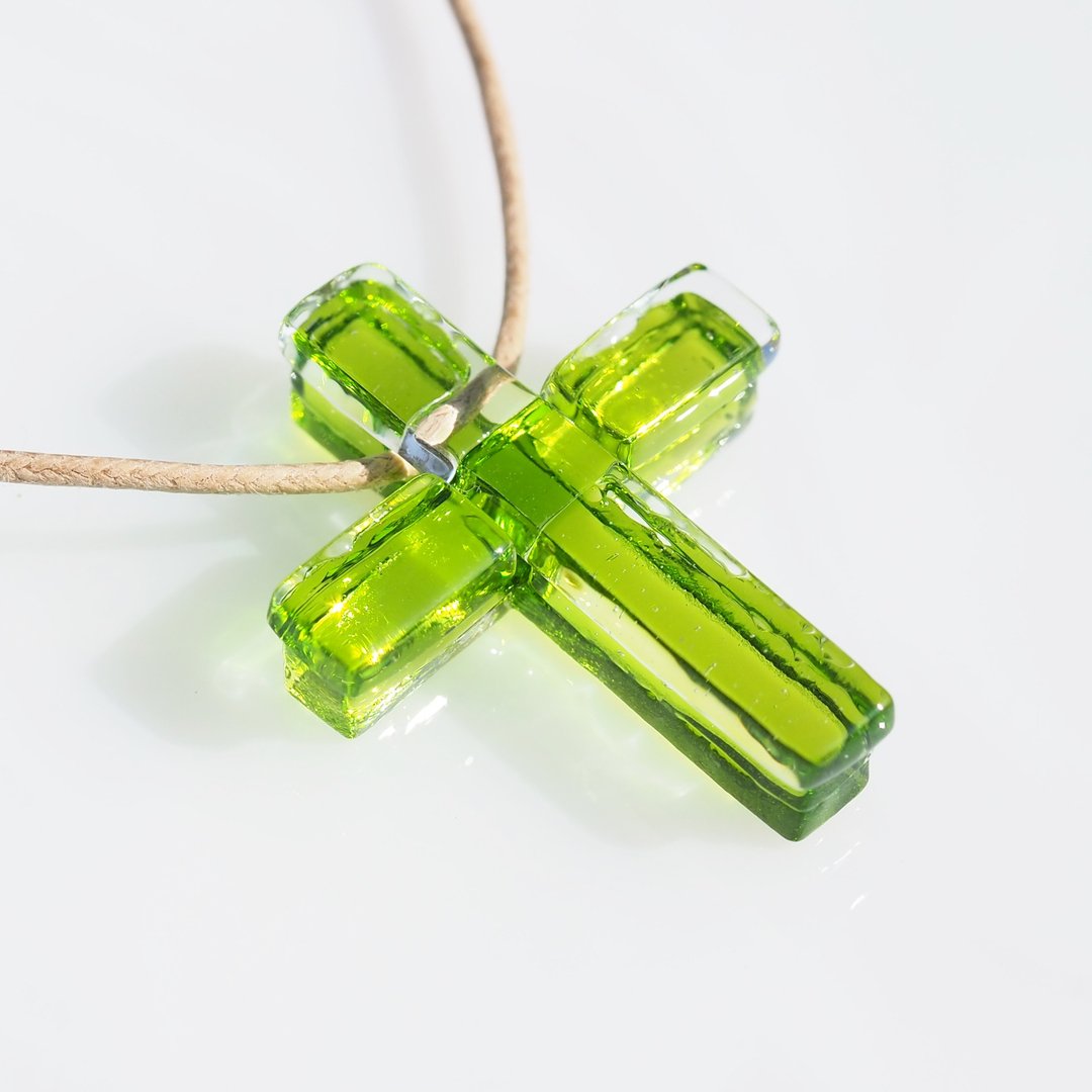 Crucifix glass (cross [green]) necklace [made to order] - 项链 - 玻璃 绿色