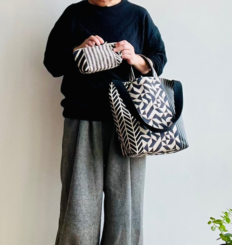 古家  手提肩背包/斜肩背。内袋。黑灰款。日本设计布 - 侧背包/斜挎包 - 棉．麻 黑色