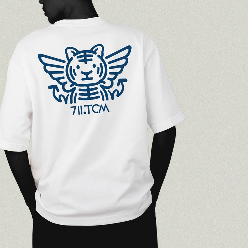 动物插画T | 飞虎 | Oversize 白色款印花T恤 - 男装上衣/T 恤 - 棉．麻 