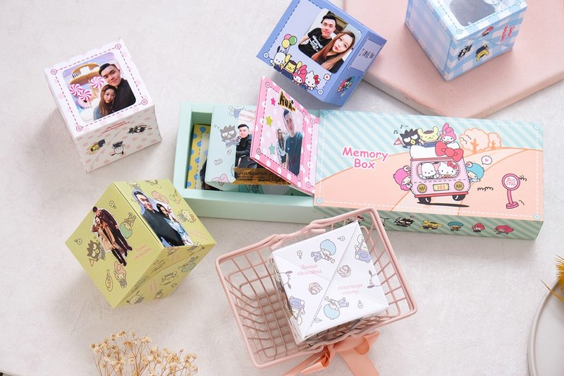 Hello Kitty与sanrio好朋友 回忆手作弹跳盒DIY材料包 - 木工/竹艺/纸艺 - 纸 绿色