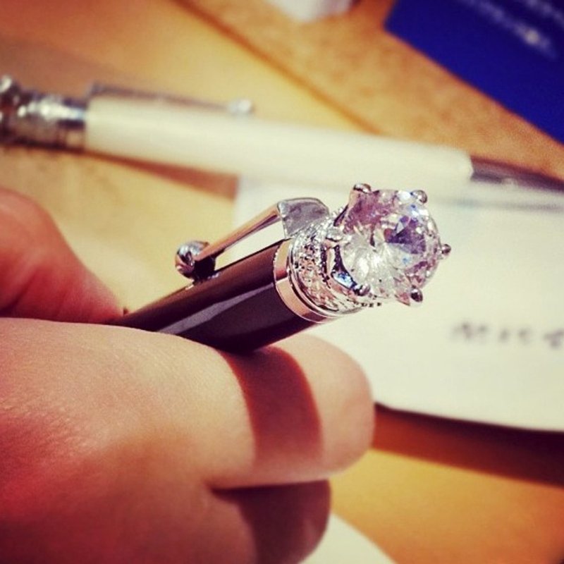 ARTEX 皇家礼赞 白锆石 黑烤漆笔身 原子笔 - 圆珠笔/中性笔 - 水晶 黑色