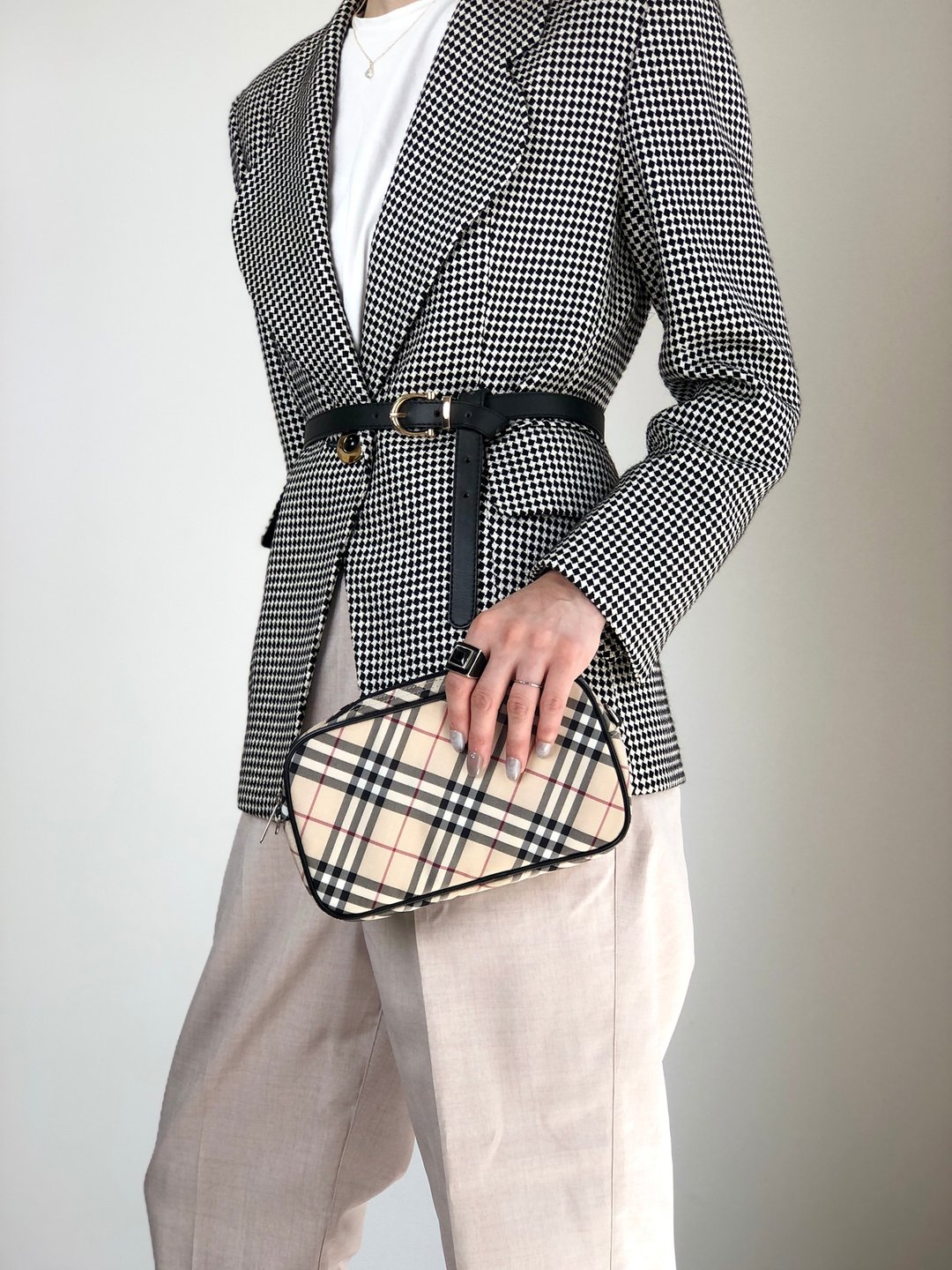 【日本直送 名牌中古包】BURBERRY 博美 诺瓦格纹 侧肩包 米色 帆布 配件包 vintage y47wfc - 侧背包/斜挎包 - 棉 咖啡色