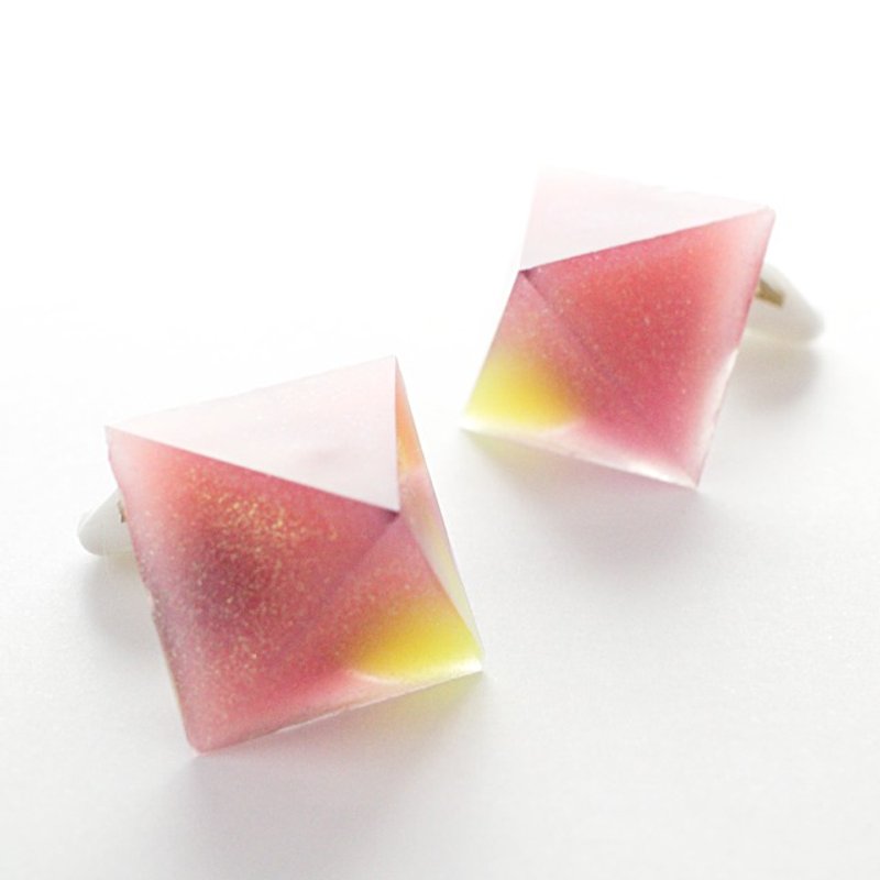 Pyramid Thermo earrings (flowering) - 耳环/耳夹 - 其他材质 多色