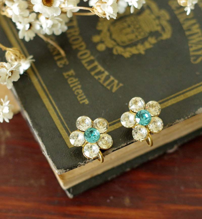 古董透亮莱茵石水蓝花夹式耳环 栓锁式 C1039 - 耳环/耳夹 - 其他金属 金色