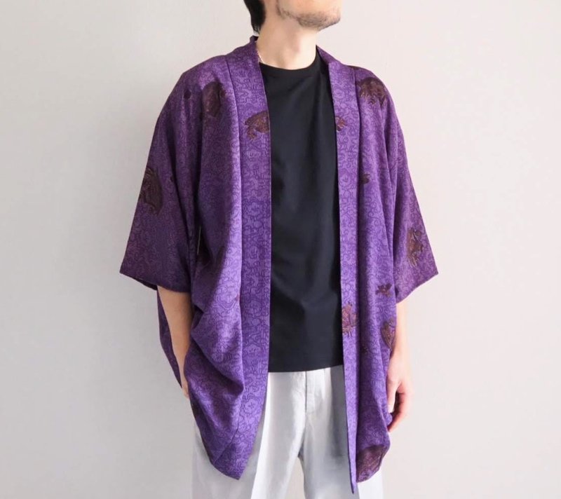 【日本製】丝绸紫色羽织男装和服羽织日本男女通用羽织夹克 - 中性连帽卫衣/T 恤 - 丝．绢 