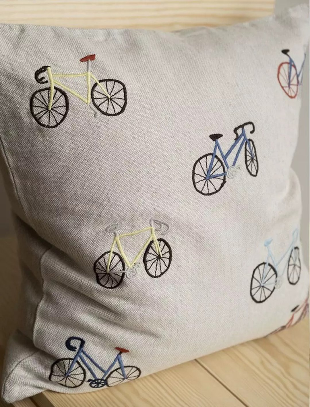北欧设计师款 – 刺绣抱枕套 BICYCLES  脚踏车 - 枕头/抱枕 - 棉 卡其色